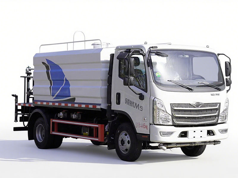 國六福田領航7方方罐灑水車